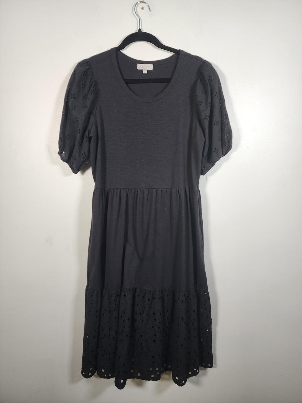 Chenault Black Eyelet Puff-Sleeve Midi Dress Size Large - Picture 2 of 7